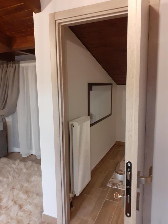 The View Attic Apartment *